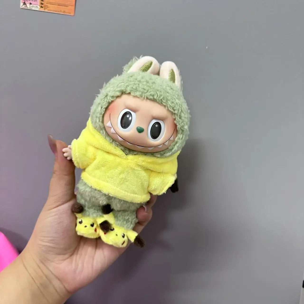 Labubu ensemble Pokemon